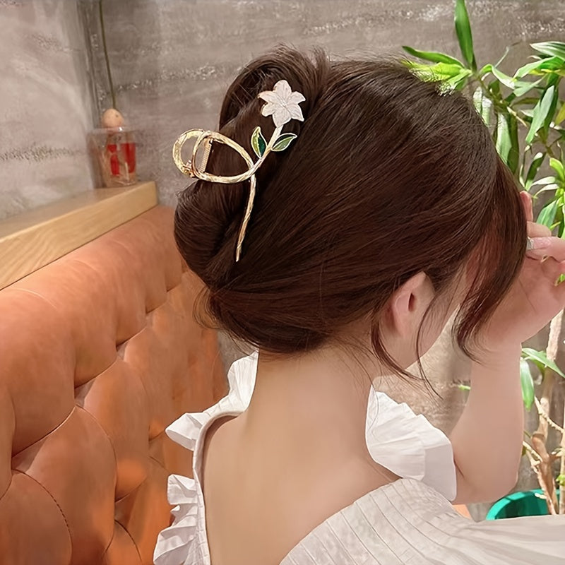 Metalowa spinka do włosów w kształcie kwiatka