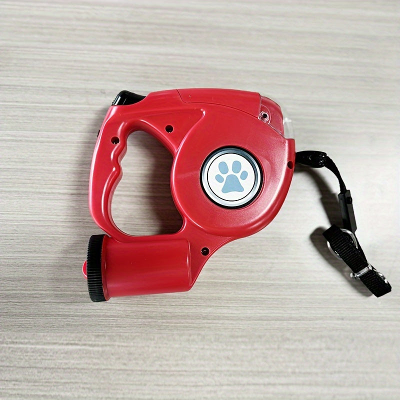 Zwijana smycz dla zwierząt z latarką, w zestawie worki na śmieci.